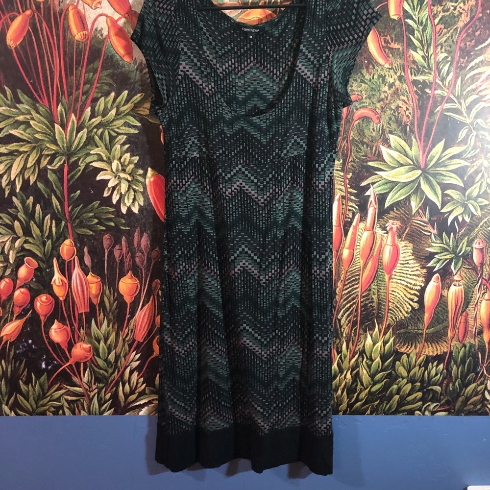 Short sleeve dress
